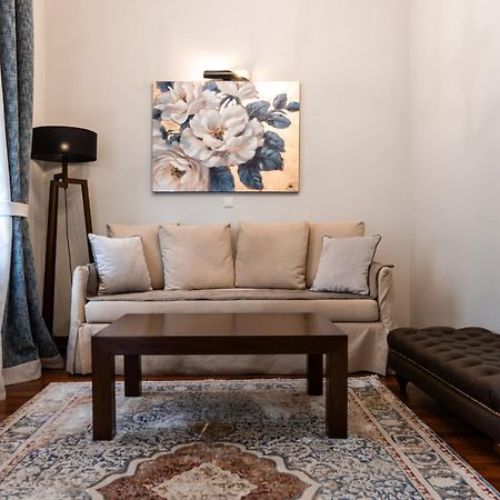 Asty Luxury Apartments Atenas Exterior foto