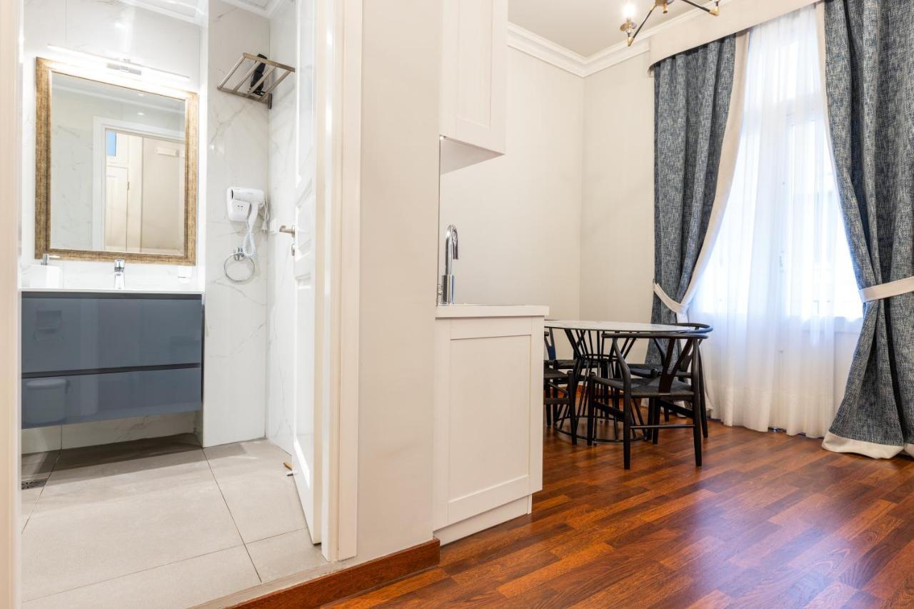 Asty Luxury Apartments Atenas Exterior foto