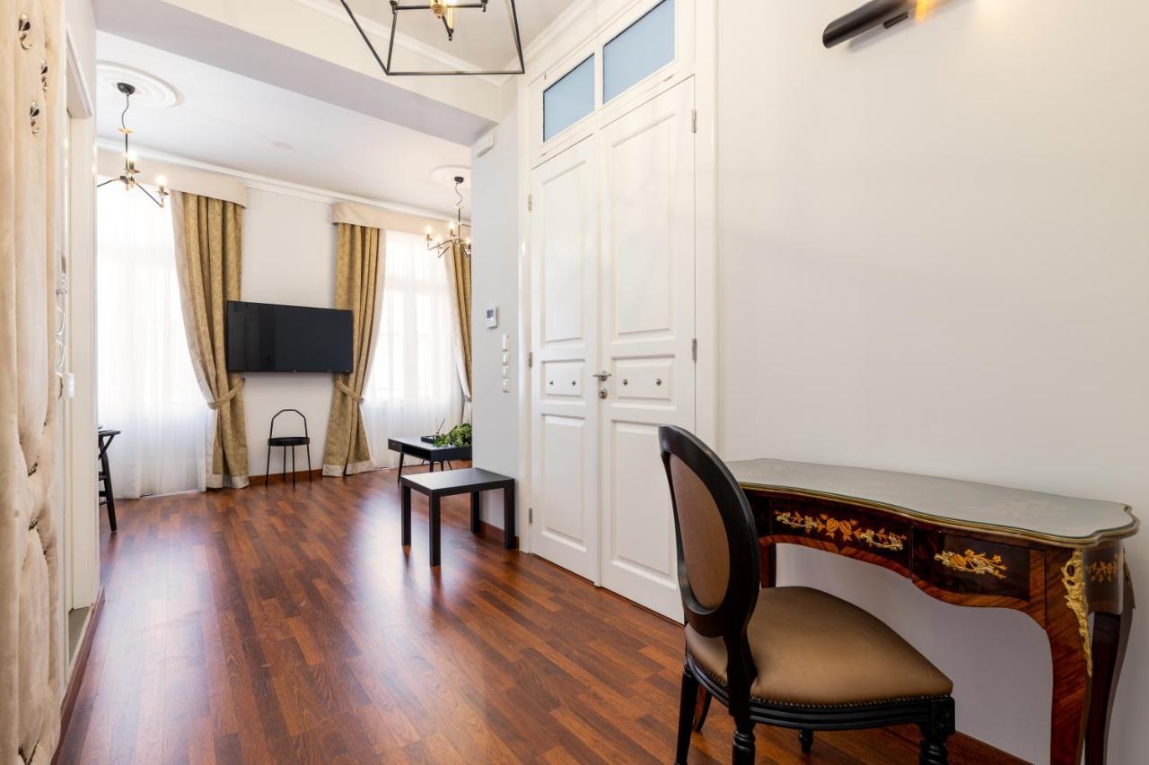 Asty Luxury Apartments Atenas Exterior foto
