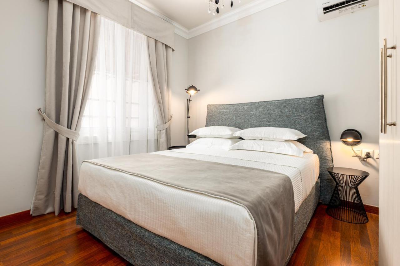 Asty Luxury Apartments Atenas Exterior foto