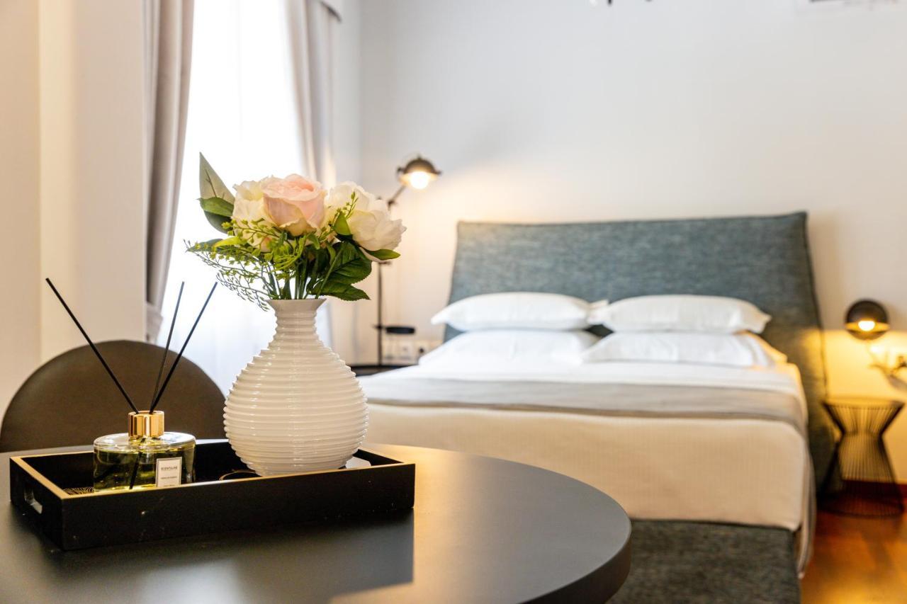 Asty Luxury Apartments Atenas Exterior foto
