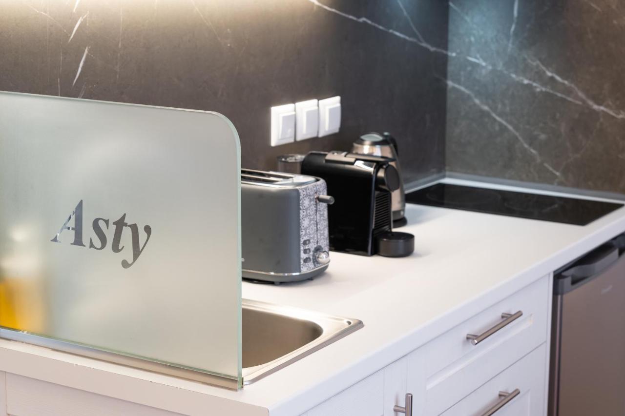 Asty Luxury Apartments Atenas Exterior foto
