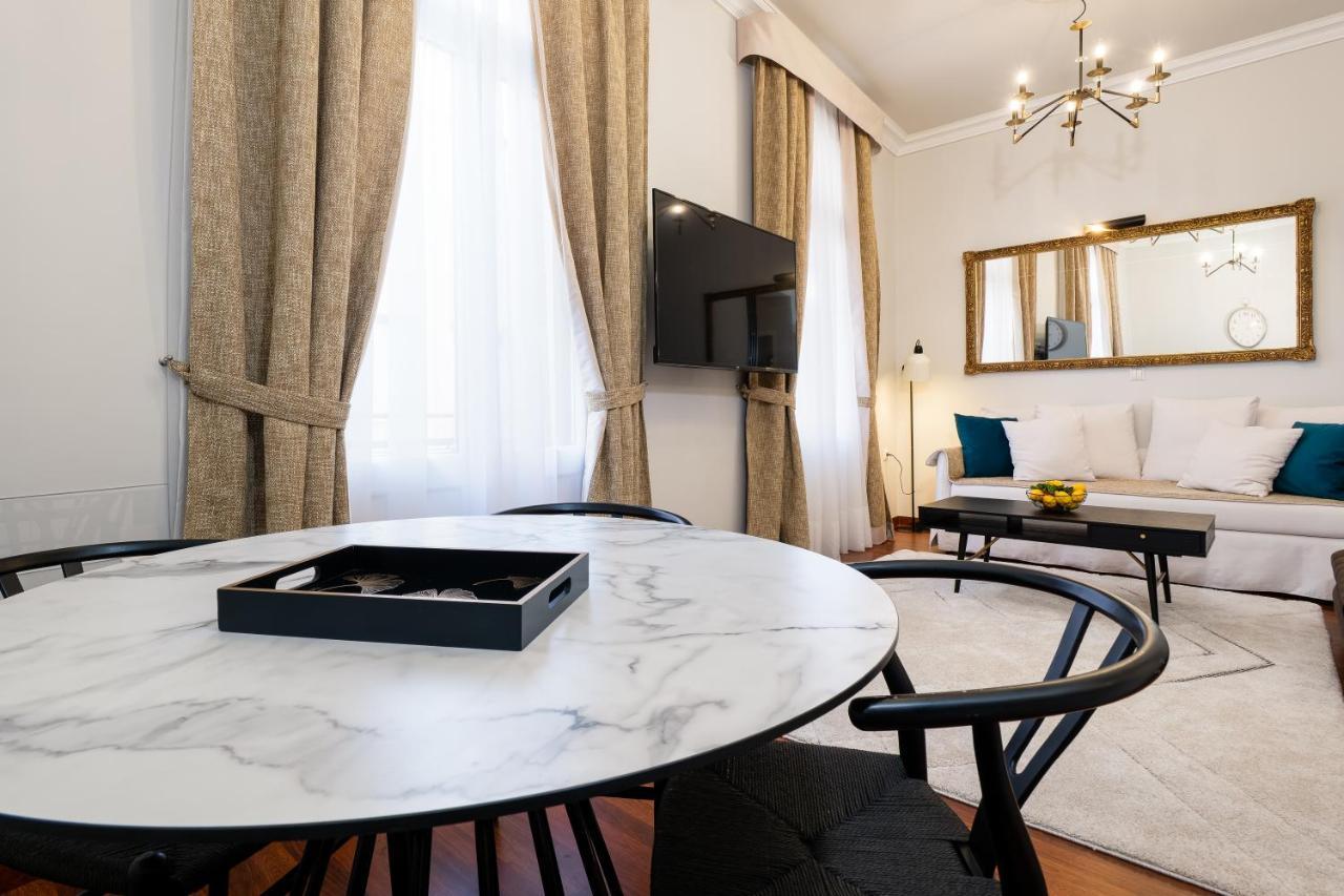 Asty Luxury Apartments Atenas Exterior foto