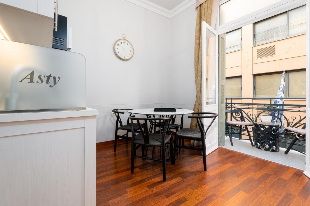 Asty Luxury Apartments Atenas Exterior foto
